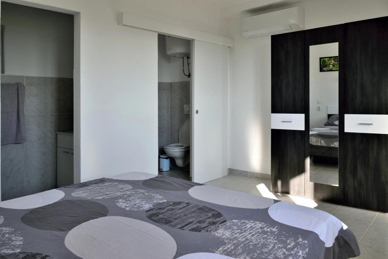 B&B On The Rocks Blizna Donja ภายนอก รูปภาพ